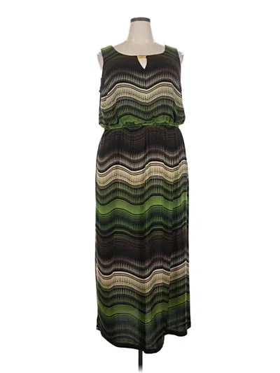 Pre-owned Emma & Michele Casual Dress In Green