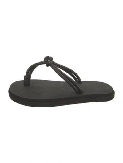 Pre-owned Emme Parsons Leather Flip Flops In Green