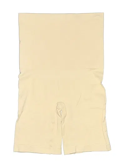 Pre-owned Empetua Khaki Shorts In Ivory