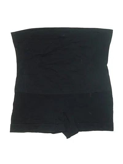 Pre-owned Empetua Shorts In Black