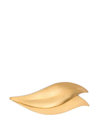 Pre-owned Emporio Armani 2000s Leaf-motif Brooch In Gold