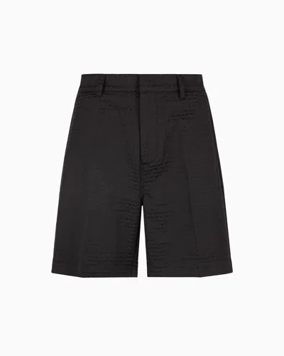 Emporio Armani Bermudashorts Aus Jacquard-stoff Mit Allover-schriftzug In Burgundy
