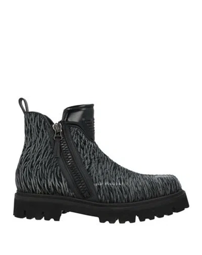 Emporio Armani Mporio Boot Vell In Grey