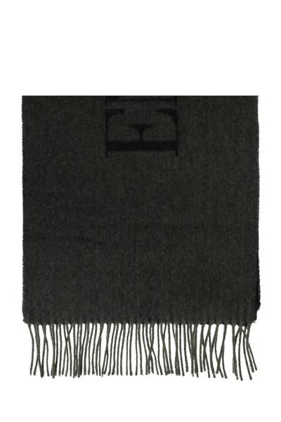 Emporio Armani Logo-jacquard Fringed Scarf In Green