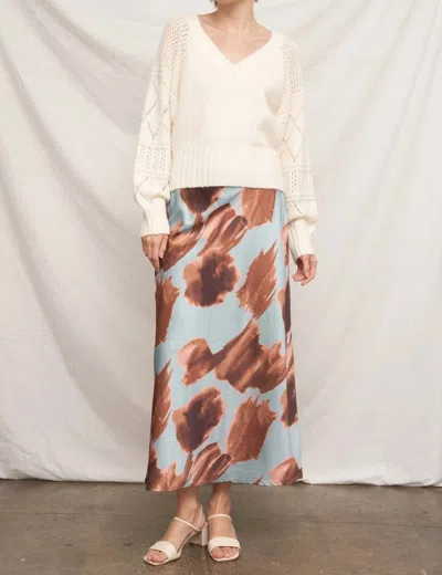 En Creme Abstract Satin Maxi Skirt In Blue In Multi