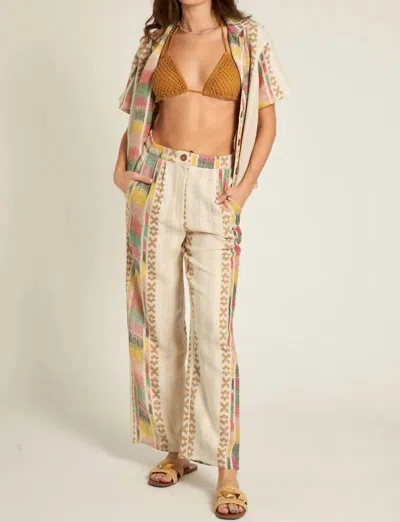 En Creme Beach Days Set In Ivory Multi In Neutral