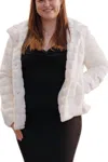 En Creme Lola Fluffy Coat In White In White