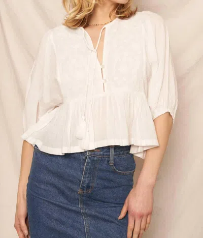 En Creme Puff Sleeve Embroidered Top In White In Brown