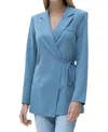 En Creme Wrap Front Blazer In Blue In Blue