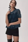 En Elly Velvet Scallop Top In Blue