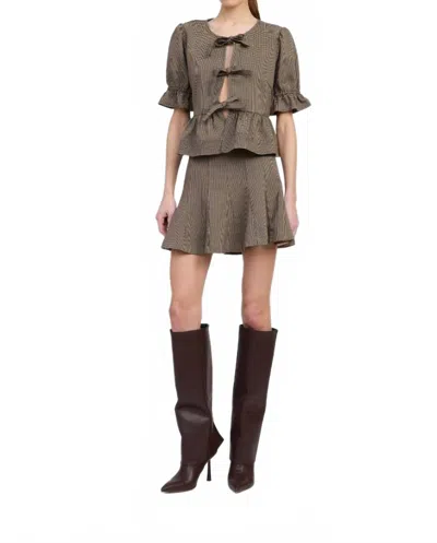 En Saison Aubrielle Mini Skirt In Tan Burgundy Black In Brown