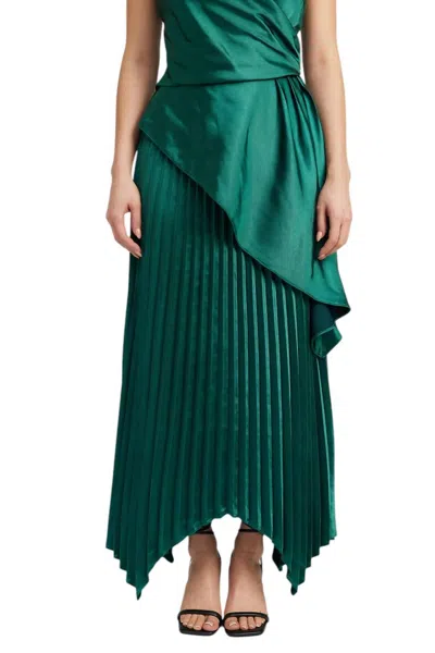 En Saison Evelyn Maxi Skirt In Emerald In Gold