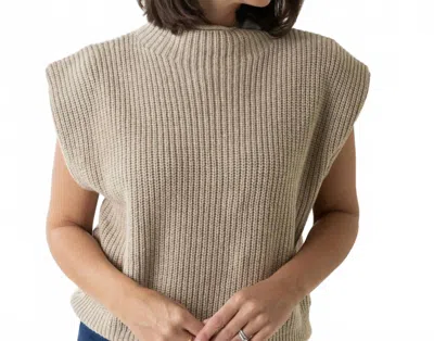 En Saison Kanika Knit Vest In Natural In White