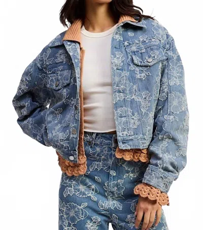 En Saison Opal Cropped Jacket In Medium Wash Denim In Blue