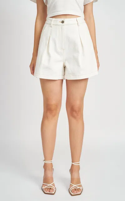 En Saison Palisade Shorts In Ivory In White