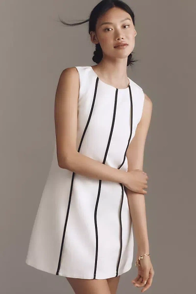 Endless Rose Linen Blend Shift Dress In White/black