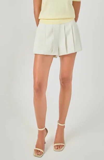 Endless Rose Pleated High Waist Shorts In White