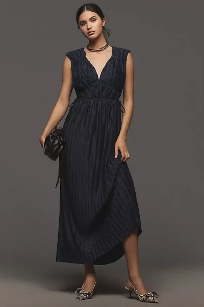 Endless Rose Sleeveless V-neck Pleated Midi Dress In Blue