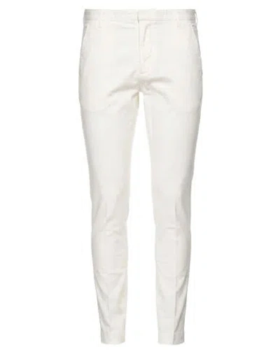 Entre Amis Man Pants White Size 30 Cotton, Elastane In Neutral
