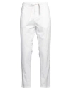 Entre Amis Pants In White