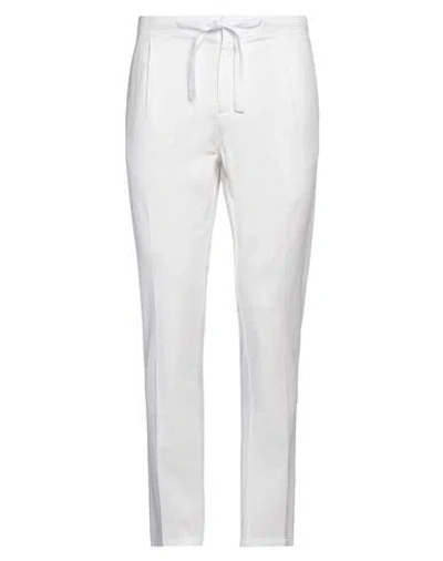 ENTRE AMIS ENTRE AMIS MAN PANTS WHITE SIZE 34 COTTON, LYOCELL, ELASTANE
