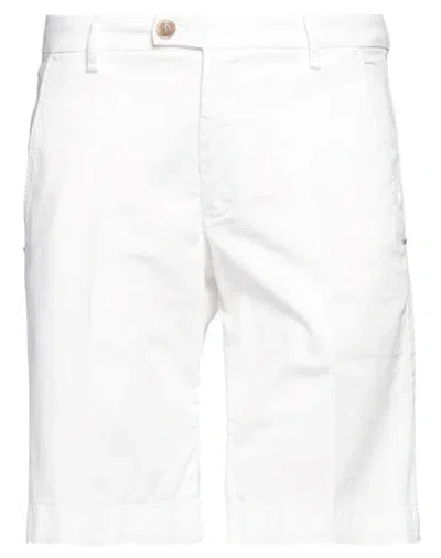 Entre Amis Man Shorts & Bermuda Shorts White Size 33 Cotton, Elastane