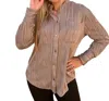 ENTRO BELLA SOLID TEXTURED LONG SLEEVE BUTTON UP TOP IN MOCHA