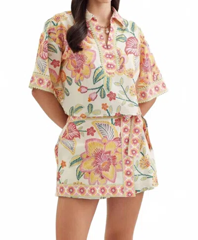 Entro Botanical Print Top In Multi-colored Floral
