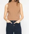 ENTRO CABLE KNIT SWEATER VEST IN CAMEL