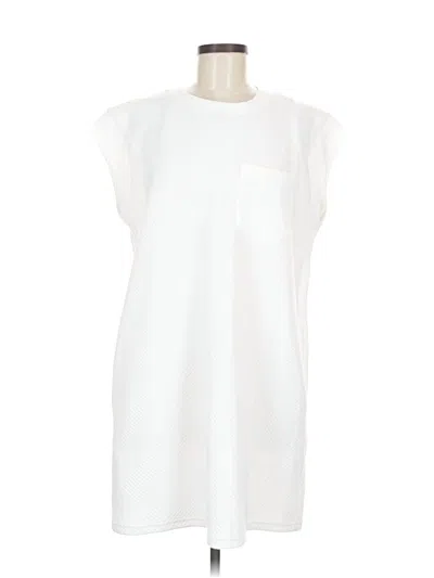 Entro Casual Dress In White