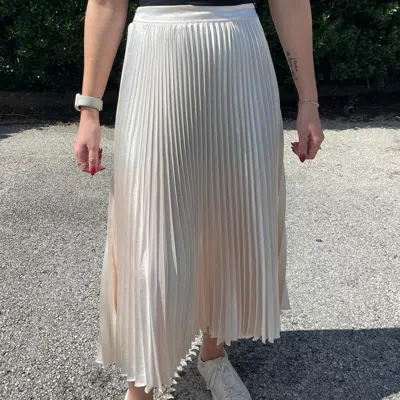 Entro Cheers Midi Skirt In Champagne