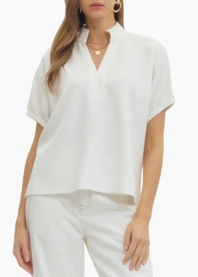 Entro Collins Collared Top In White