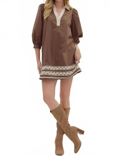 Entro Contrasted Scalloped V Neck Mini Dress In Brown