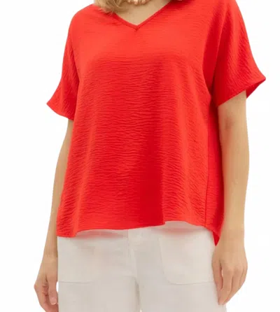 Entro Dana V-neck Short Sleeve Pullover Top In Red