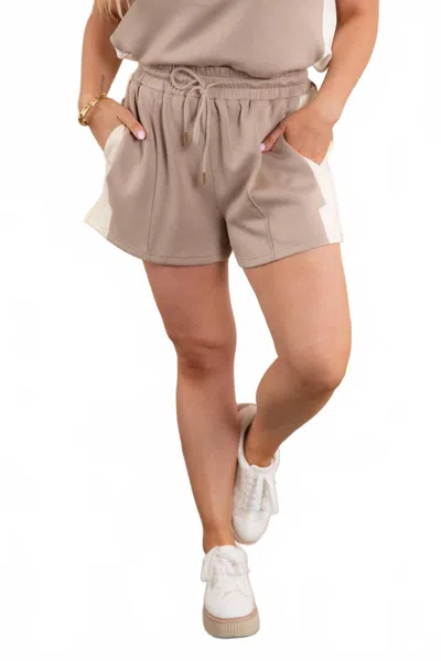 Entro Elastic Pull-on Shorts In Light Taupe And Cream In Brown