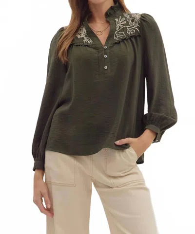 Entro Elowen Embroidered Ruffle-collar Top In Olive In Gray
