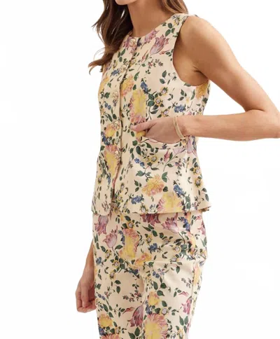 Entro Emma Floral Print Top In Ecru In White