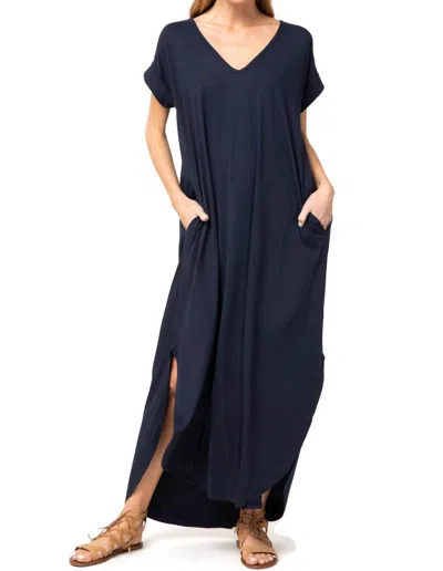 Entro Everyday Pocket Maxi Dress In Navy In Blue