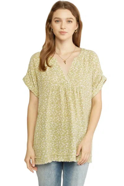 Entro Floral Frayed Gauze Pocket Top In Kiwi In Neutral