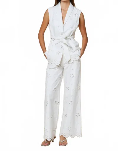 Entro Flower Power Embroidered Pants In Off White