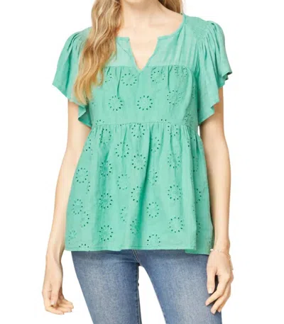 Entro Flutter Sleeve Eyelet Top In Green
