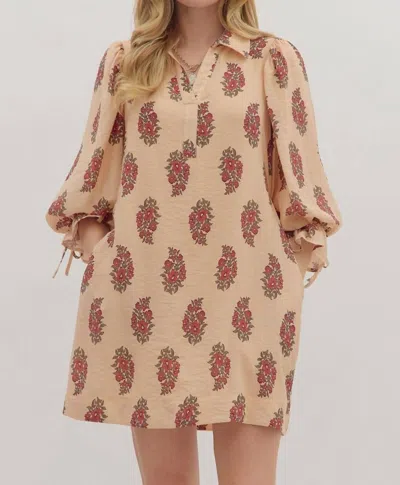 Entro Gemma Floral Dress In Beige In Burgundy