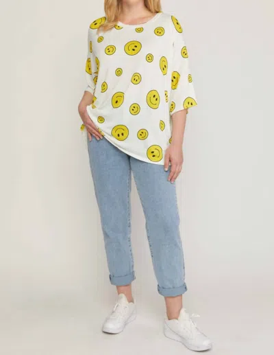 Entro Happy Face Top - Plus In White In Blue