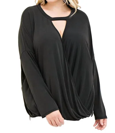 Entro Keyhole Wrap Top In Black