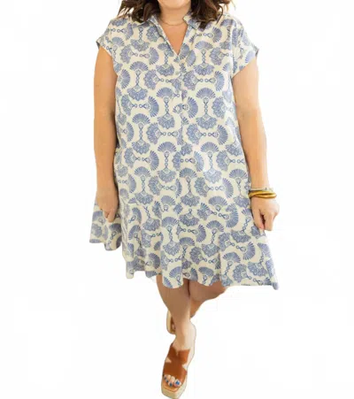 Entro Kiara Plus Pullover Art Deco Shell Printed Mini Dress - Plus In Blue In Multi