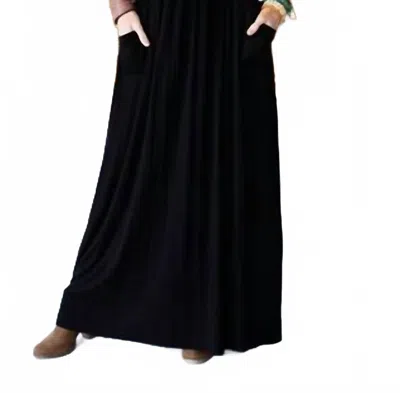Entro Pockets Maxi Skirt In Black