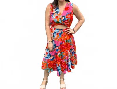 Entro Print Sleeveless V-neck Midi Dress In Orange Floral In Multi