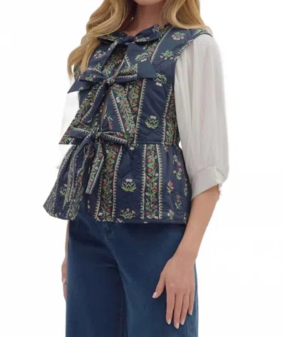 Entro Quilted Botanical Print Sleeveless Peplum Vest In Blue