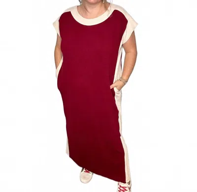 Entro Ribbed Cap Sleeve Knit Dress In Burgundy