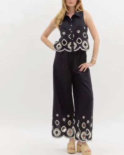 Entro Scallop Embroidered Hem Wide Leg Pants In Black